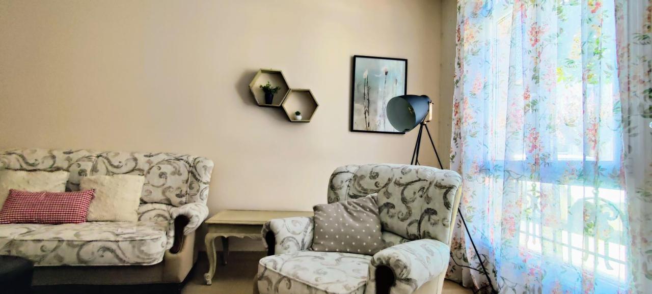 Cs50 Alojamiento 1 Dormitorio Monforte De Lemos Hotell Exteriör bild