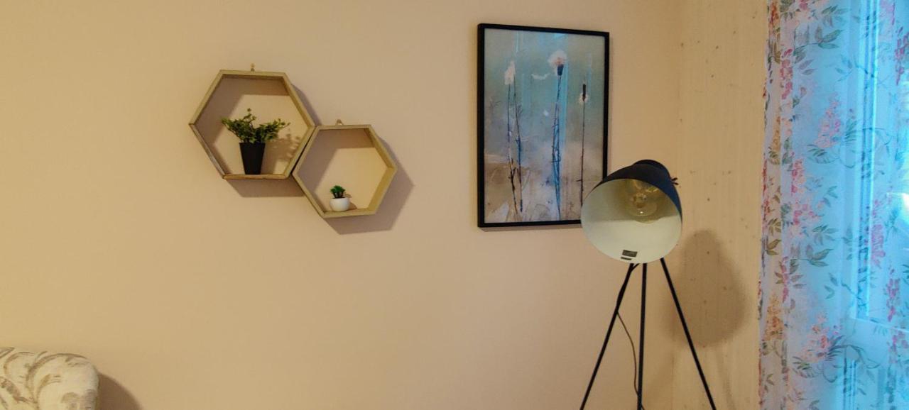 Cs50 Alojamiento 1 Dormitorio Monforte De Lemos Hotell Exteriör bild